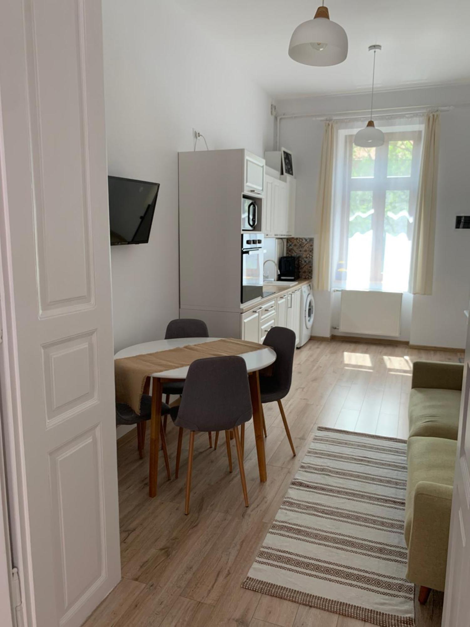 Charming Central Apartments Cluj Napoca Bagian luar foto